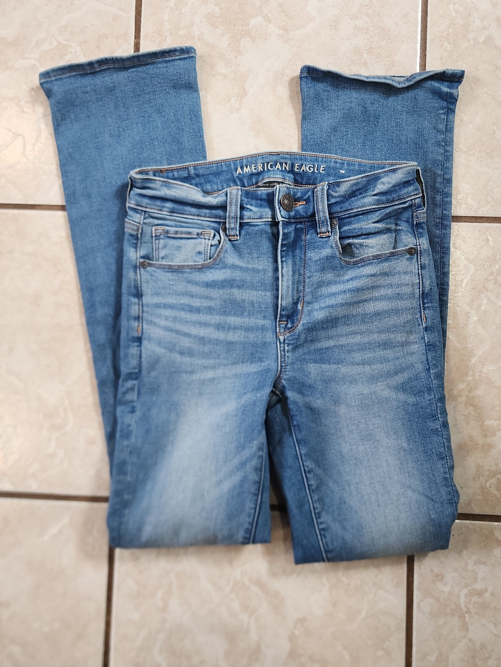 AE High Rise Skinny Kick - Picture 3 of 6